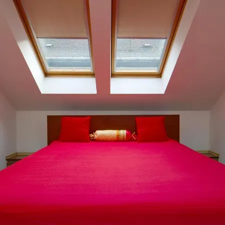 Apartment Charm In Budapest's Bustling 6th District