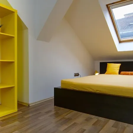 Apartment Charm In Budapest's Bustling 6th District